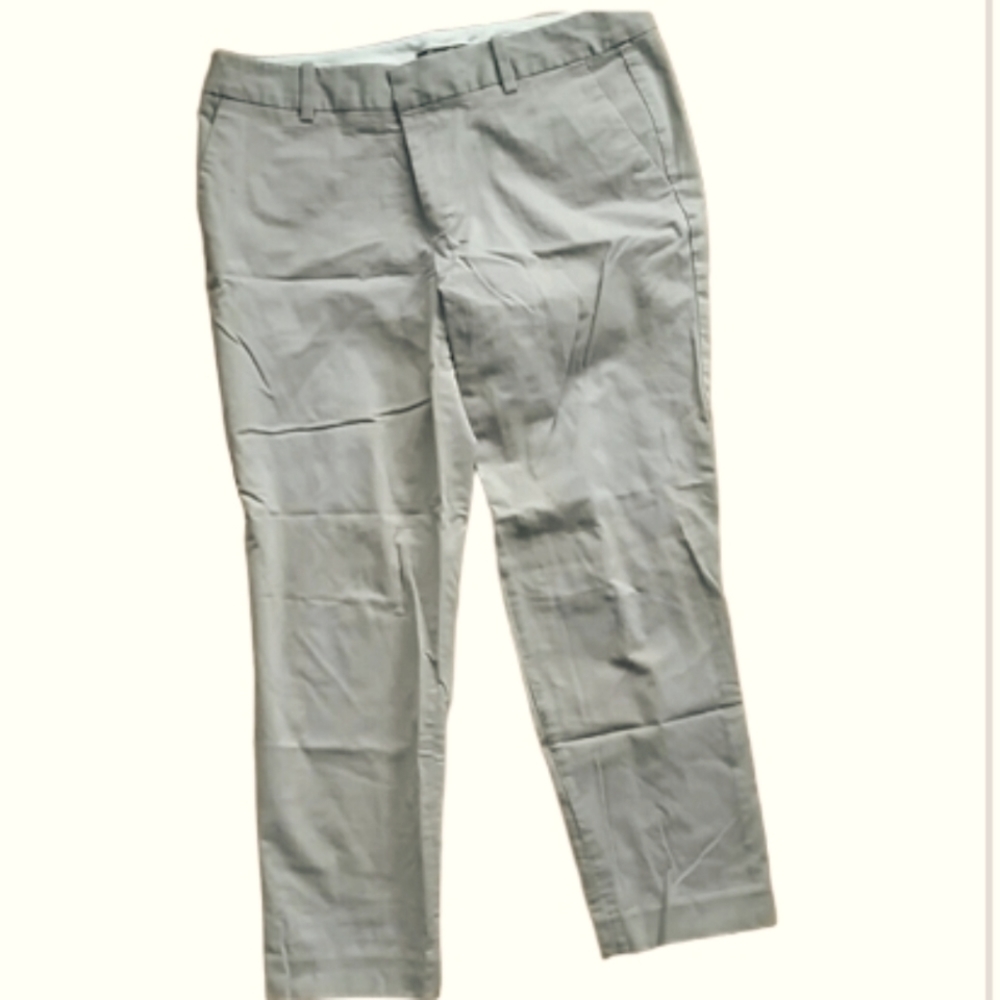 Eddie Bauer Womans Khaki‎ Cropped Pants Size 10